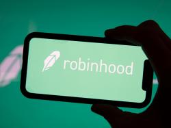  robinhood-receives-wells-notice-from-sec-over-crypto-business 