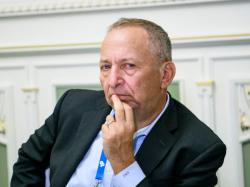  ex-treasury-secretary-larry-summers-warns-trumps-re-election-may-push-mortgage-rates-beyond-10-never-been-a-presidential-platform-so-self-evidently-inflationary 