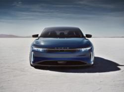  youtuber-mkbhd-praises-lucid-air-sapphire-ifit-couldnt-be-a-tesla-it-would-have-to-be-this 