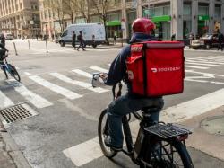  doordash-reportedly-explored-takeover-of-amazon-backed-deliveroo-but-talks-stalled-over-valuation 