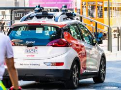  gm-appoints-marc-whitten-as-new-cruise-ceo-gears-up-for-robotaxi-resumption-amid-tesla-challenge 