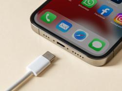  iphone-16-stainless-steel-cases-will-meet-eu-rules-and-improve-battery-life-by-5-10-says-key-apple-watcher-ming-chi-kuo 