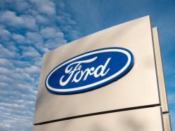  whats-going-on-with-ford-motor-stock-premarket-thursday 