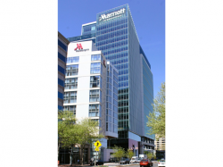  marriott-shares-drop-5-despite-q2-eps-beat-slashed-fy24-outlook-disappoints-investors 