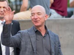  global-market-crash-sparks-reflection-on-jeff-bezos-2000-dotcom-comments-after-amazons-80-plunge-were-a-company-that-wants-to-be-weighed-and-over-time-we-will-be 