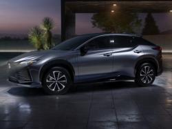 유튜버 마크 브라운리 "`렉서스 RZ 450e SUV`, 테슬라 모델 Y나 기아 EV6보다 못해"... "한동안 본 전기차 중 가장 이상해"