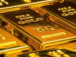  gold-is-getting-its-moment-in-the-sun-and-experts-say-the-record-high-prices-could-climb-even-higher-heres-the-case-for-even-more-glittering-gains 