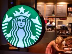  starbucks-gives-new-ceo-brian-niccol-company-jet-to-fly-to-seattle-hq-sparks-environmental-backlash 