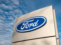  ford-to-show-advertisements-inside-vehicles-based-on-where-youre-driving-new-patent-could-make-targeted-ads-a-reality 