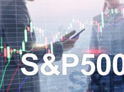 뱅가드 S&P 500 ETF, 2024년 유입자금 1000억 달러 돌파... SPY 왕좌 흔들리나