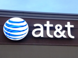 AT&T 주가 14% 상승 전망... 월가 애널리스트 10대 전망
