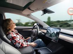 BMW, 테슬라 FSD에 `매우 인상적` 평가... 게리 블랙 `향후 자동차 업체들 라이선스 받을 것` 전망