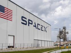  spacexs-18-billion-contract-with-pentagon-is-elon-musk-playing-a-role-in-us-national-security 