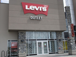  levi-strauss-stock-dips-on-q4-earnings-the-details 