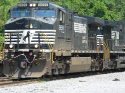  norfolk-southern-agrees-to-600m-settlement-over-east-palestine-derailment-class-action-details 