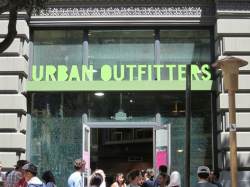  why-urban-outfitters-shares-are-diving-premarket-wednesday 