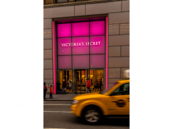  whats-going-on-with-victorias-secret-stock-today 