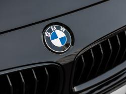 BMW, 美 관세폭탄에 10억달러 타격 예상...공급망 차질로 전망 하향