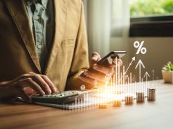 sit-out-market-drama-with-these-3-dividend-funds