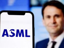 <span class='font-color02'>ASML</span> CEO "CEO 되는 법 묻지 말라"...엔비디아 공급사 수장의 조언