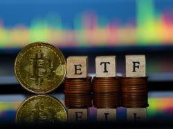 비트코인 ETF 하루 순유입 4.42억달러...BTC 9.4만달러선 유지