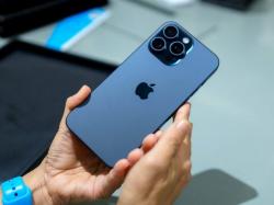  apple-plans-iphone-shift-from-china-to-india-amid-tariff-pressures-geopolitical-risks-report 