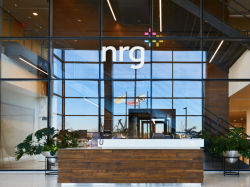 NRG에너지, 12조원 인수 소식에 5거래일 새 31% 폭등...RSI 86 돌파