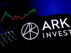 캐시 우드, 이더리움 보유 비트마인 지분 확대...스포츠베팅 업체는 매도,$BTC,$ETH,ARKF,ARKK,ARKW,BMNR,BTC,DKNG,ARK ETF TR FINTECH INNOVATION ETF,ARK Innovation ETF,ARK Web x.0 ETF,BitMine Immersion Technologies Inc.,Grayscale Bitcoin Mini Trust,DraftKings Inc.