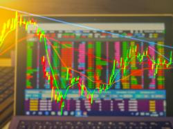  vix-jumps-20-as-stocks-slump-gold-tops-record-highs-whats-moving-markets-tuesday 