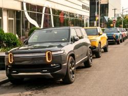 리비안, R2 SUV 출시 앞두고 인력 구조조정 단행