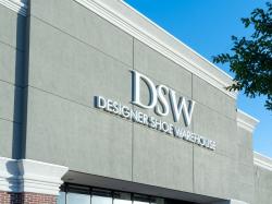  designer-brands-likely-to-report-lower-q2-earnings-these-most-accurate-analysts-revise-forecasts-ahead-of-earnings-call 