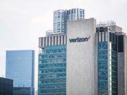  verizon-surprises-market-with-ceo-shake-up-raising-questions-about-strategic-shifts 