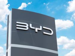 포드·<span class='font-color02'>BYD</span> 대규모 리콜에 테슬라 보험확대...웨이모 런던진출·스타링크 기내 와이파이 서비스 개시