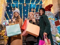  early-discounts-late-profits-etf-investors-eye-retail-winners-as-promotions-fizzle 