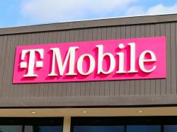  t-mobile-raises-outlook-so-why-is-wall-street-selling 