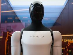  teslas-1-trillion-illusion-elon-musks-pay-package-and-the-robotaxi-myth 