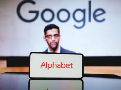 alphabet-earnings-are-imminent-these-most-accurate-analysts-revise-forecasts-ahead-of-earnings-call