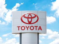 toyota-nissan-may-import-us-made-cars-to-japan-to-woo-trump-report