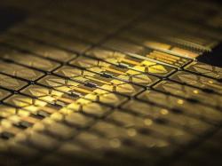  ionq-beats-q3-earnings-estimates-shares-climb-after-hours 