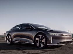  lucid-stock-slides-on-q3-earnings-as-ev-maker-announces-organizational-changes 