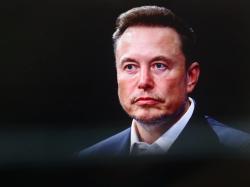  elon-musks-1-trillion-pay-package-gets-green-light--critics-call-it-oligarchy-supporters-hail-decisive-statement 