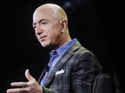  rory-sutherland-reveals-the-one-thought-pattern-that-sets-jeff-bezos-and-elon-musk-apart-from-everyone-else-in-business 