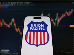  warren-buffett-disciple-seth-klarman-takes-new-stake-in-railroad-company-lowers-stake-in-this-magnificent-seven-stock 