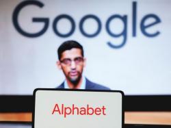  sundar-pichais-cryptic-emoji-sends-gemini-3-release-speculation-soaring-in-800000-polymarket-bets 