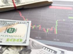  jp-morgan-executive-says-economy-gliding-into-2026-in-a-pretty-good-environment-corporate-america-absorbed-trump-tariffs-well 