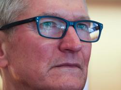  mark-gurman-says-tim-cook-likely-to-remain-as-apple-ceo-through-at-least-mid-2026 