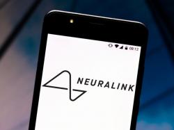  elon-musk-led-neuralinks-first-patient-details-life-post-receiving-bci-chip--eyes-second-implant-it-gave-me-hope 