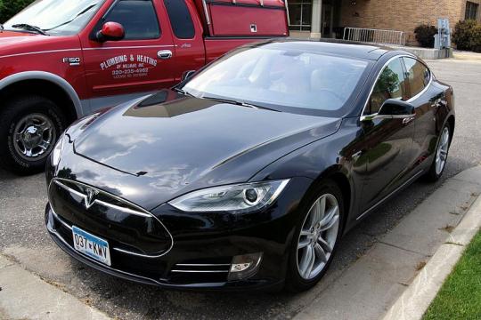 Apple And Tesla Could Be "Phenomenal" Together