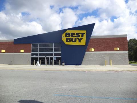 Best Buy's Showrooming Battle Continues