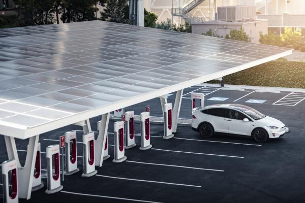 Tesla Motors, Inc. (NASDAQ:TSLA) – Elon Musk Says Tesla Aiming At 30% Gross Margin For Supercharger Network